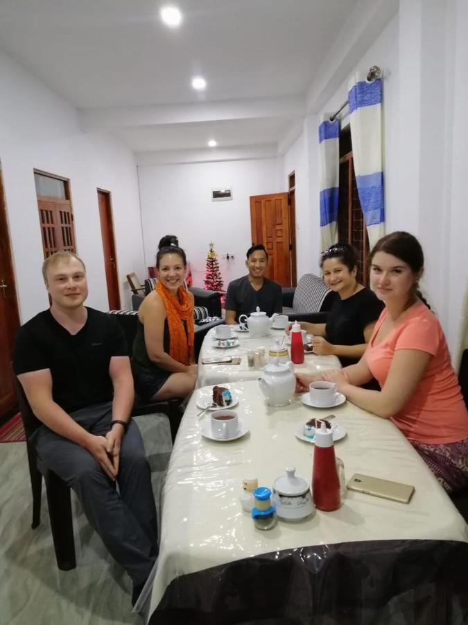 מלון נלת'אניה Lavendra Guset House מראה חיצוני תמונה