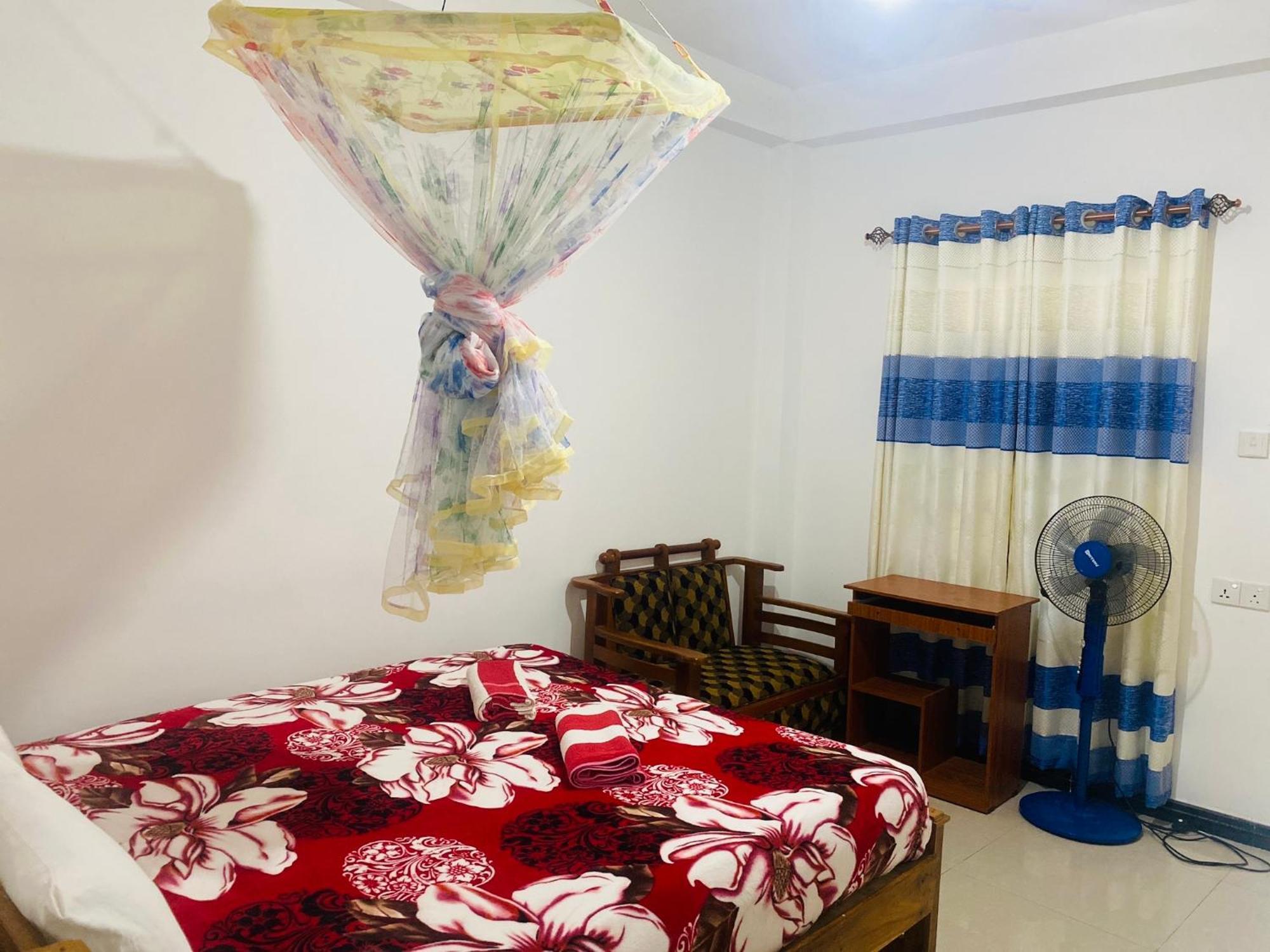 מלון נלת'אניה Lavendra Guset House מראה חיצוני תמונה