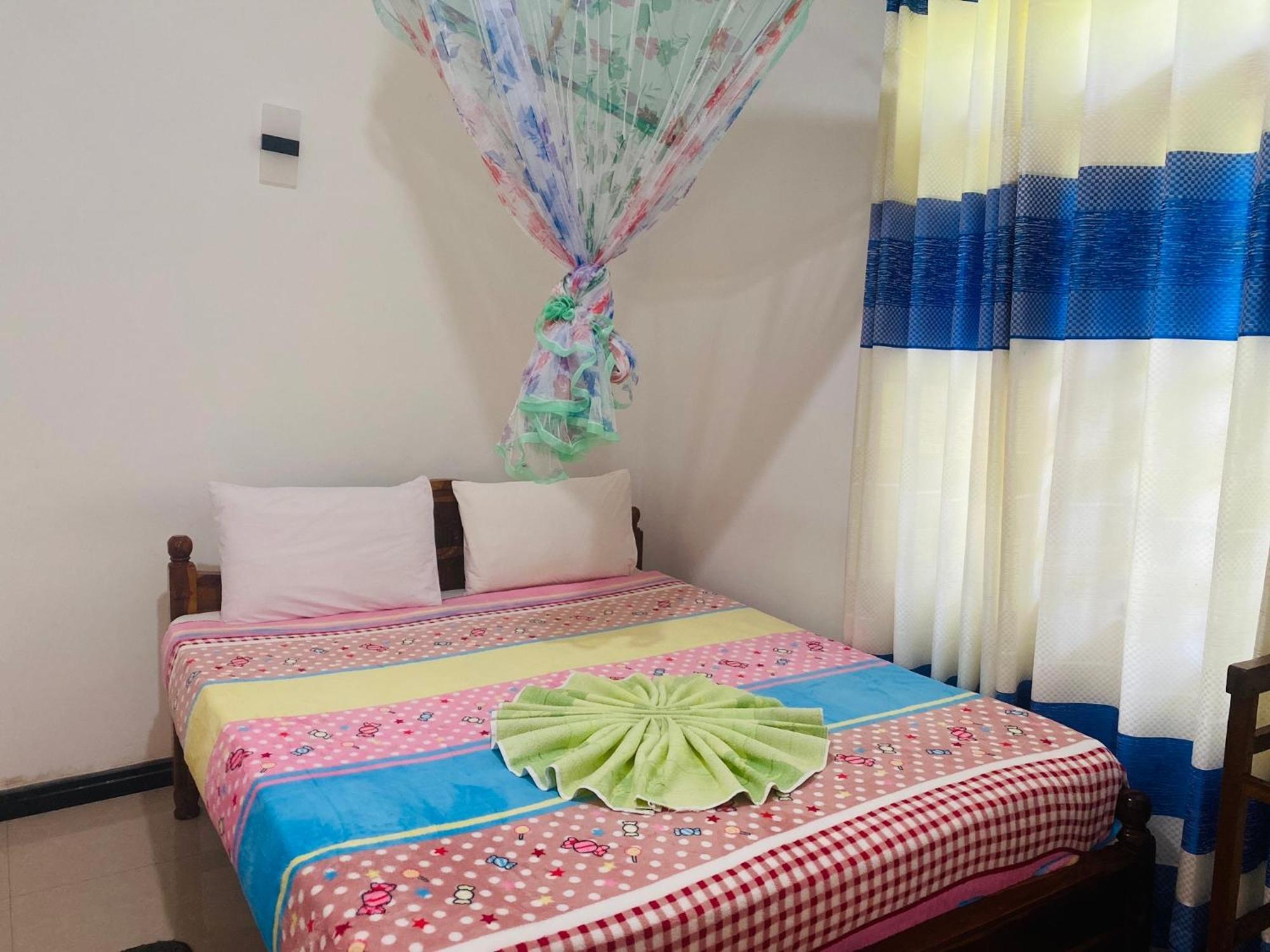 מלון נלת'אניה Lavendra Guset House מראה חיצוני תמונה