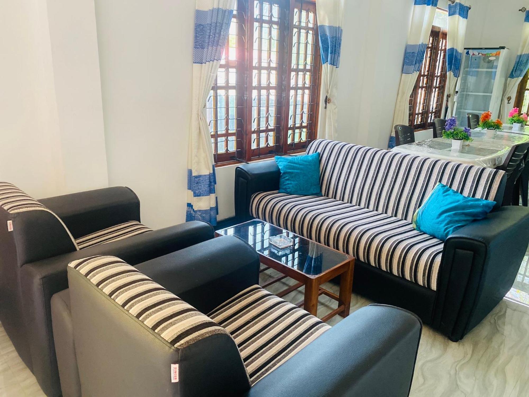 מלון נלת'אניה Lavendra Guset House מראה חיצוני תמונה