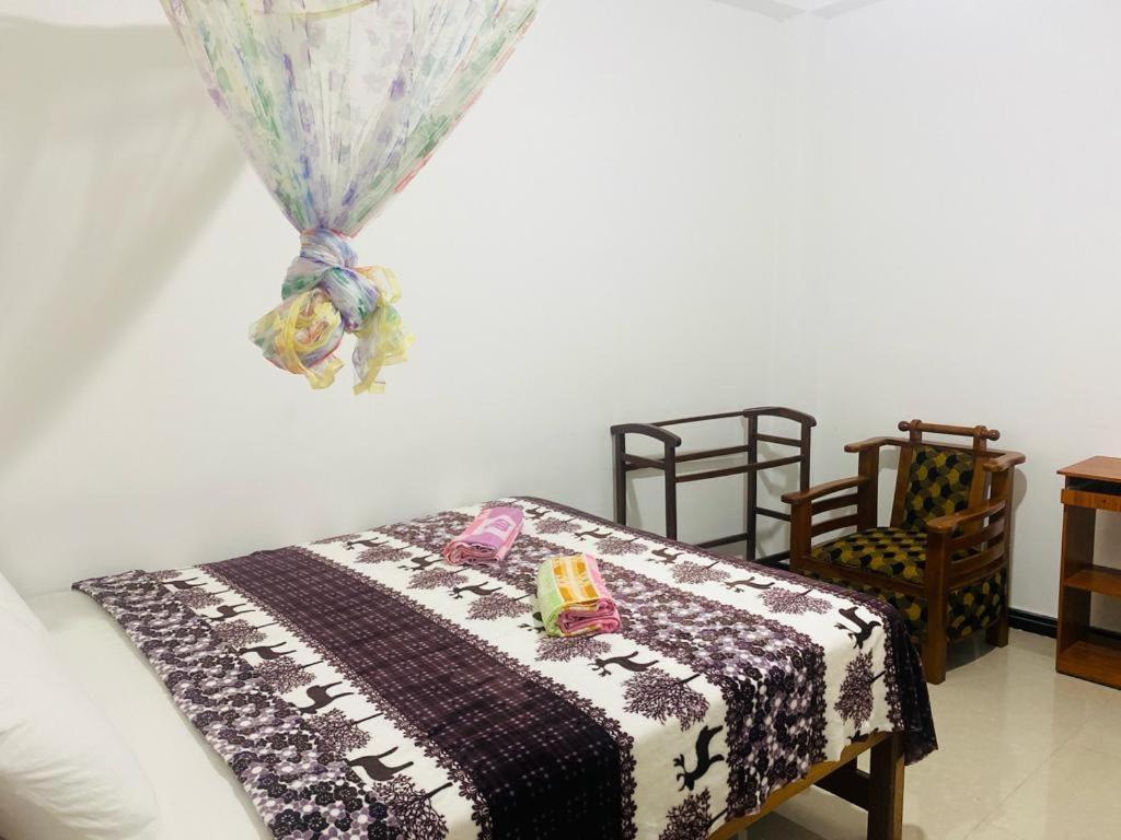 מלון נלת'אניה Lavendra Guset House מראה חיצוני תמונה
