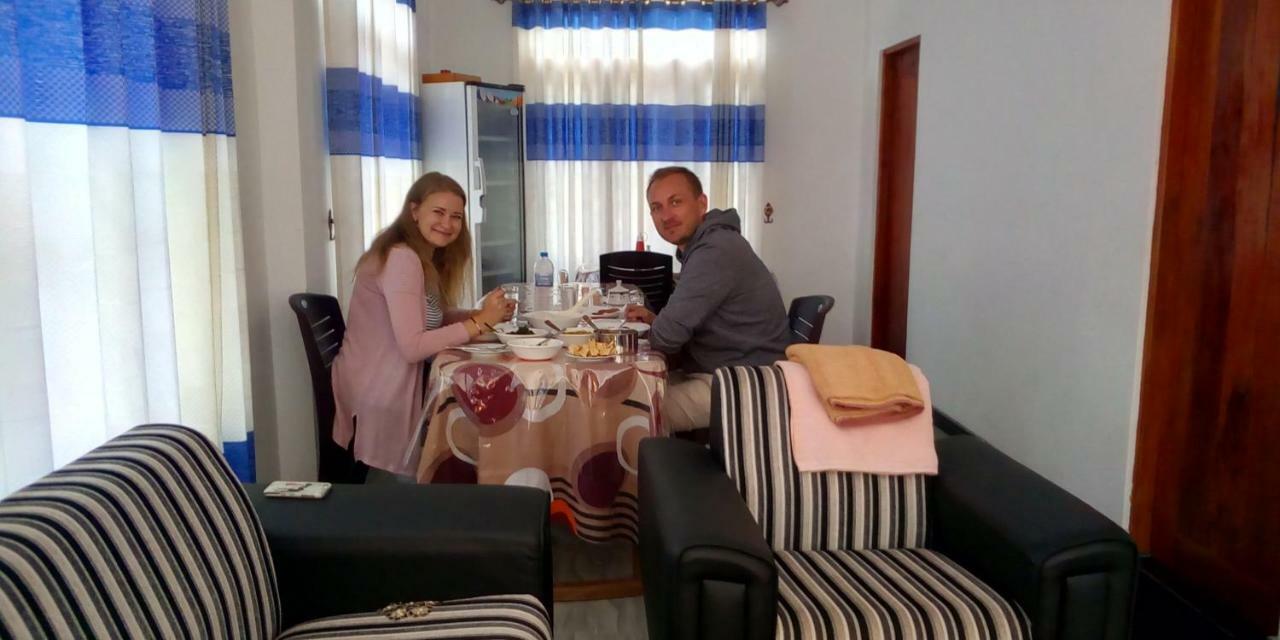 מלון נלת'אניה Lavendra Guset House מראה חיצוני תמונה